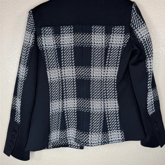 White House Black Market Black and White Plaid Blazer Textured Career Workwear - Picture 2 of 16